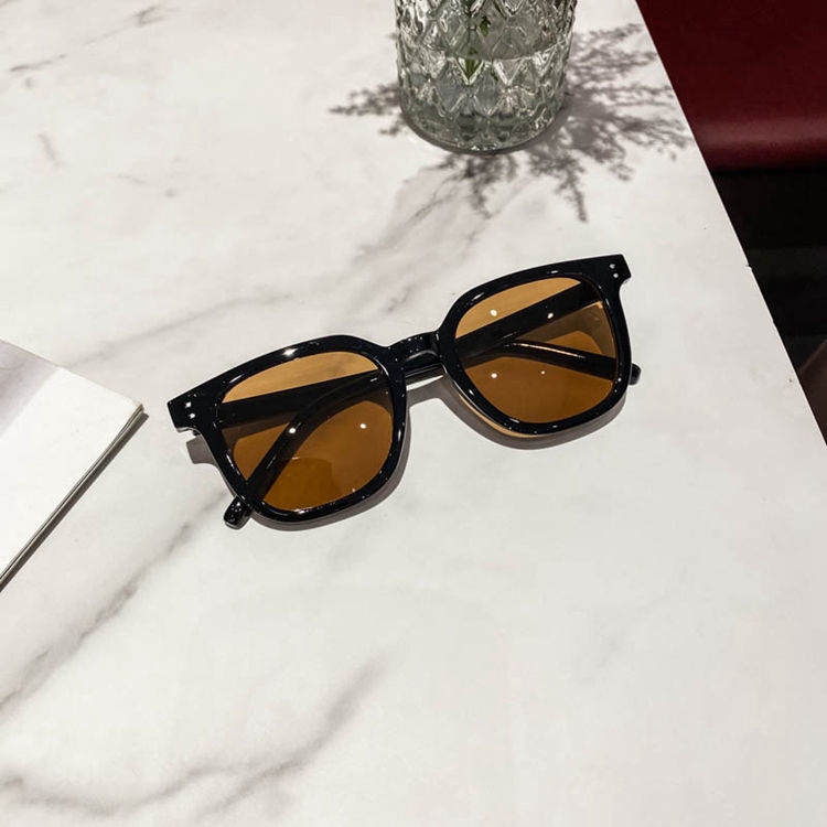 Gafas de Sol Versátiles para Hombre | Casual y Elegante Sunglasses